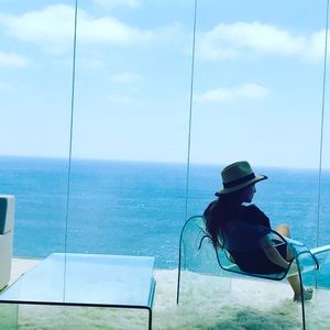 Meet your Posher, Chloe